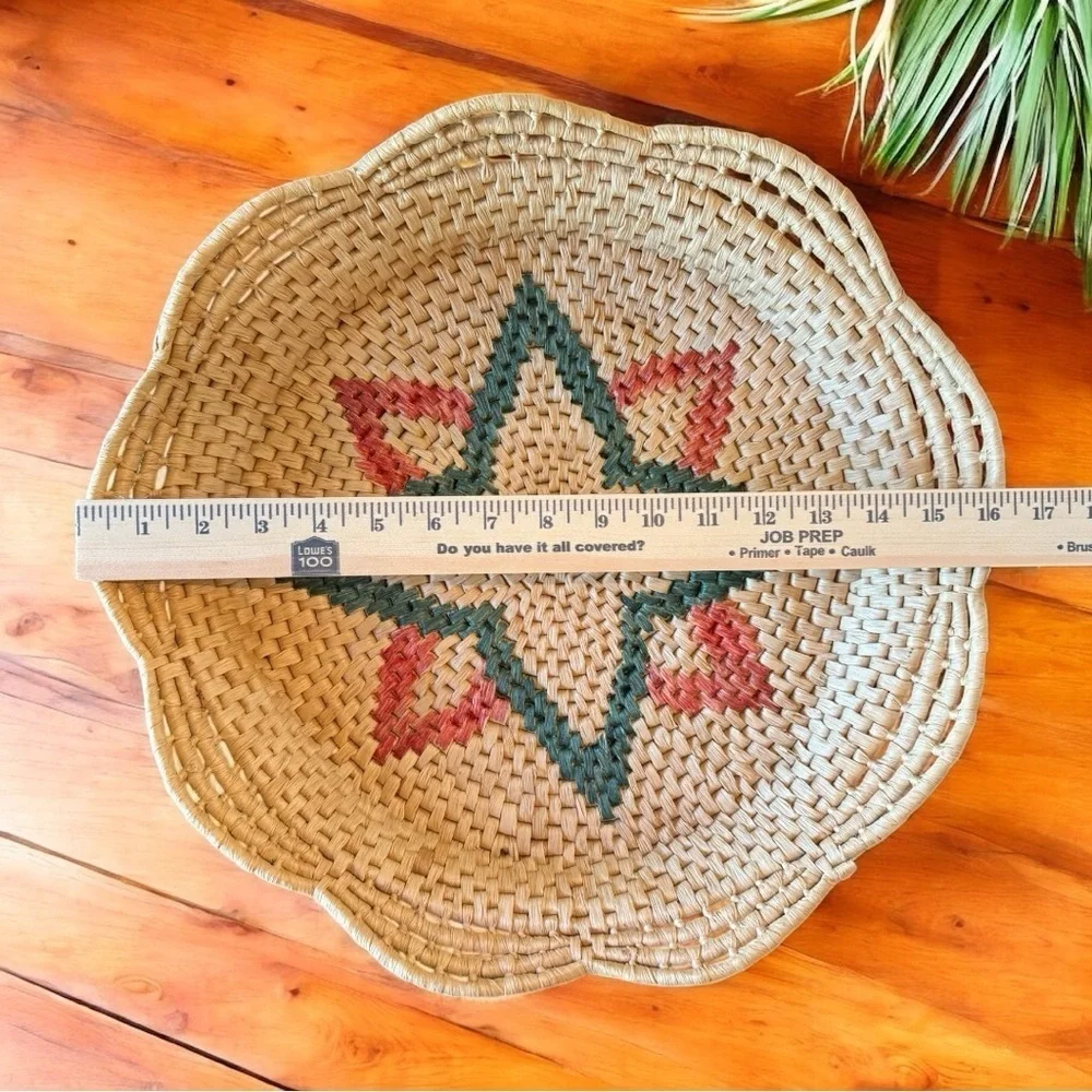 Handwoven Decorative Wicker Basket – Star Design – 16” Round Tray Style